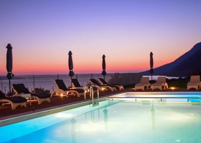 Pantheon & Aparthotel Nerotrivia