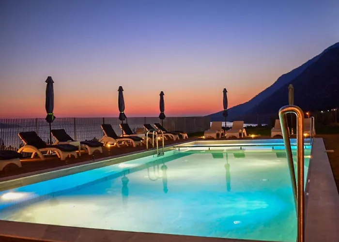 Pantheon & Aparthotel